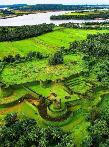 best resort in murudeshwar